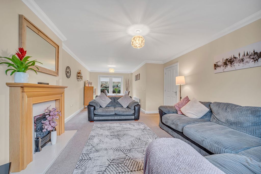 Property photo 3 of 24