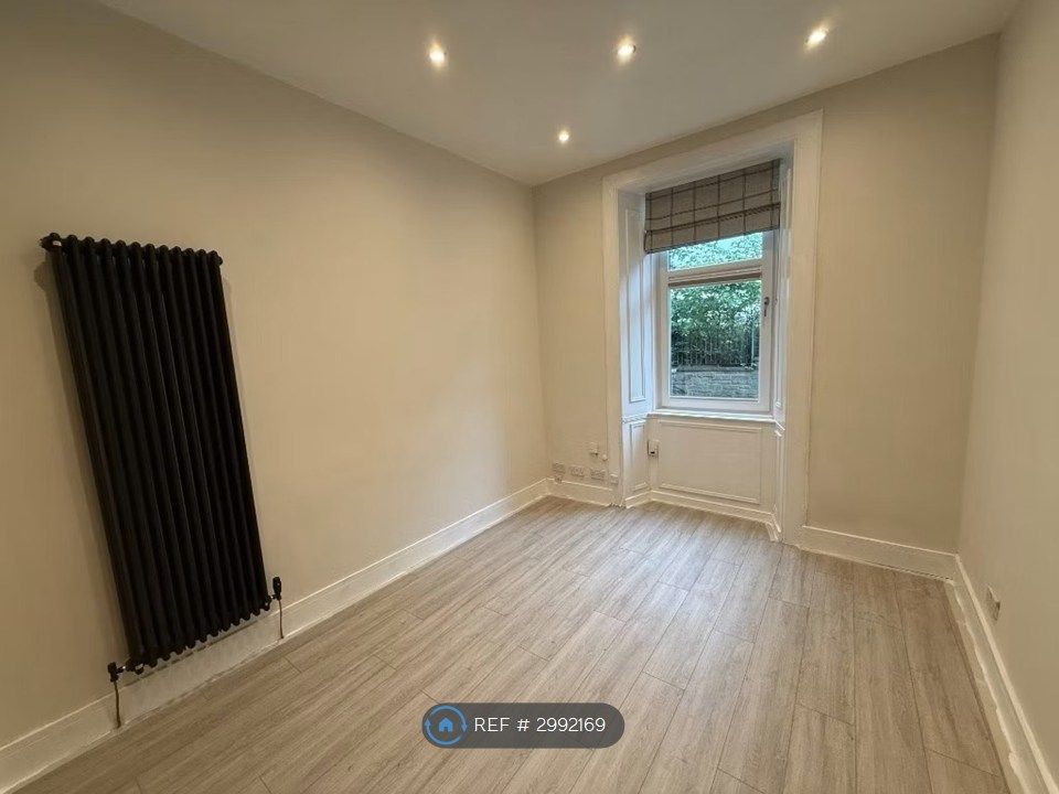 Property photo 3 of 27