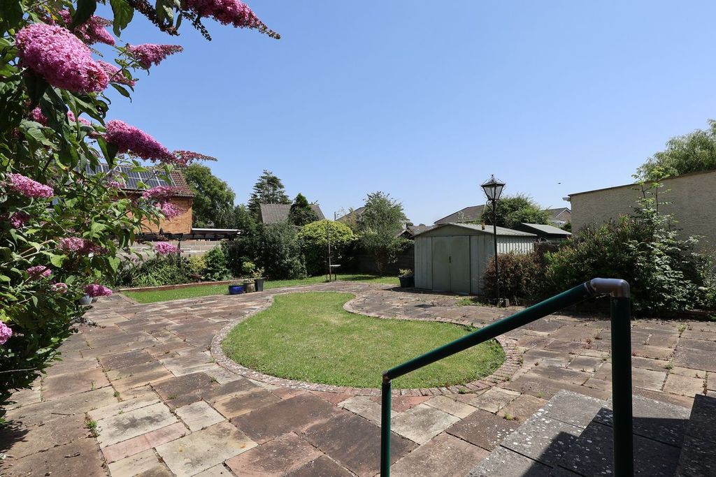 Property photo 3 of 16