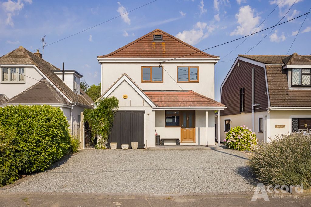 Property photo 1 of 32