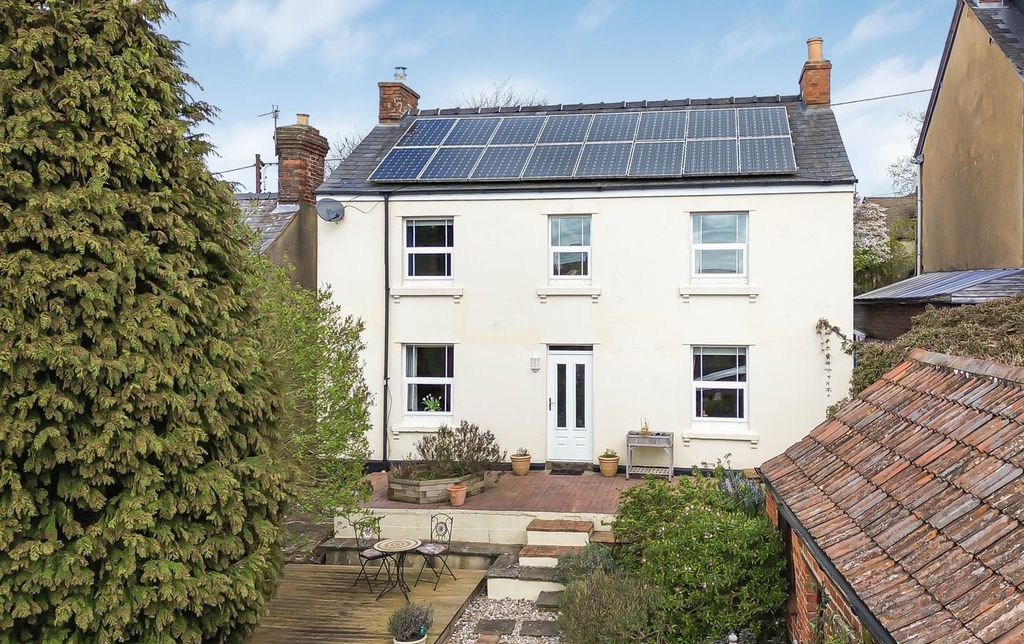 Property photo 1 of 27