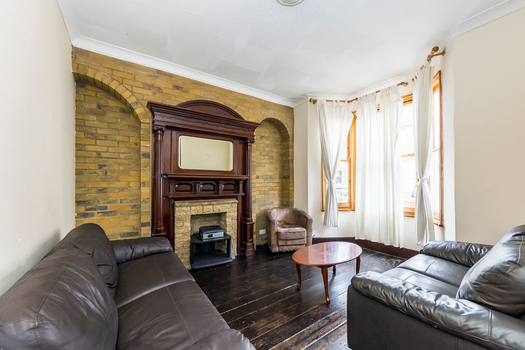 Property photo 1 of 26