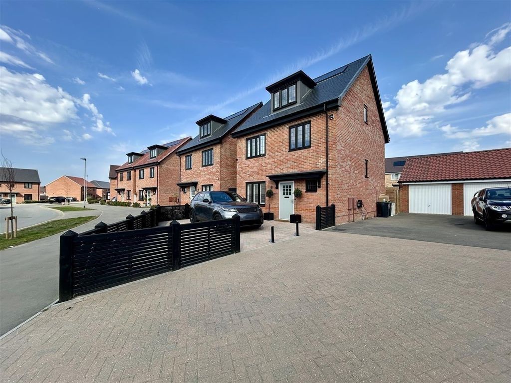 Property photo 1 of 33 Bgdmi22Bzkijezy6hD5Rvg.Jpg