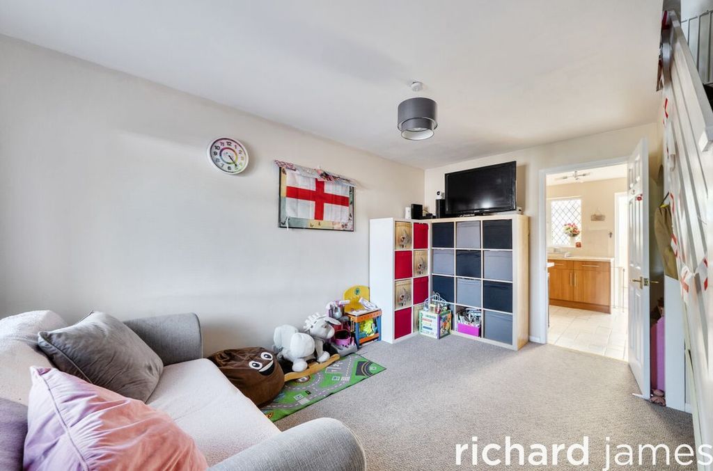 Property photo 2 of 13 E9A5326F4A7d4F91Aa19c8B395c0196d