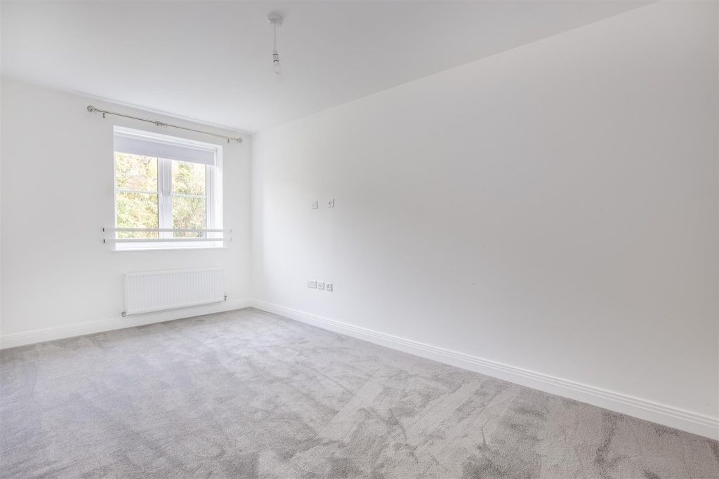 Property photo 2 of 8 Flat 4 Altus, 132 Ôçô 134 New Road, Hp12 4La-4.Jpg