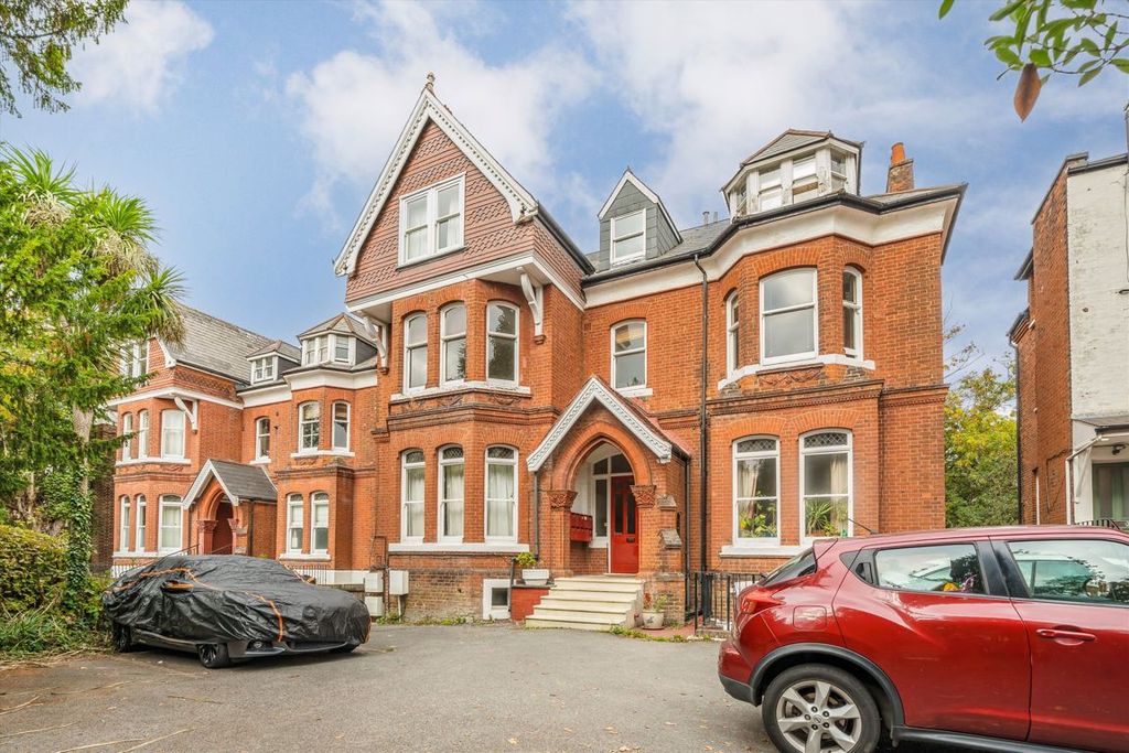 Property photo 1 of 6