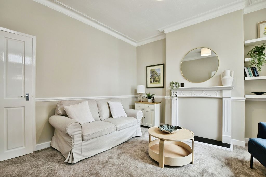 Property photo 2 of 23 Pbox-Img.Jpg
