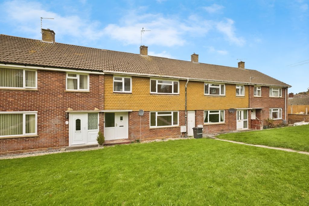 Property photo 1 of 17 Front