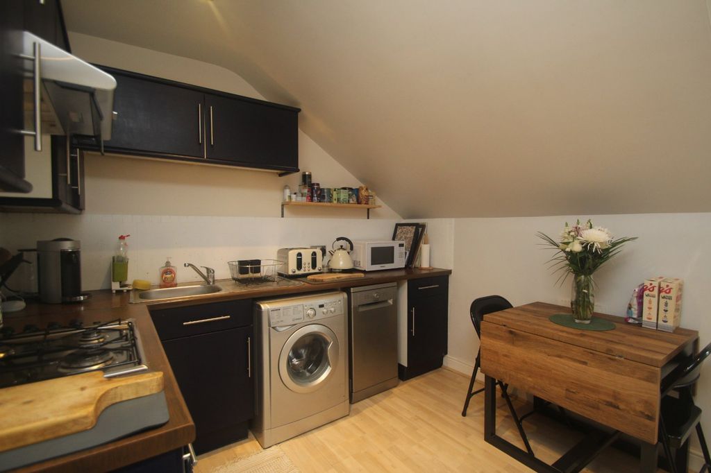 Property photo 3 of 10 Picture No. 04
