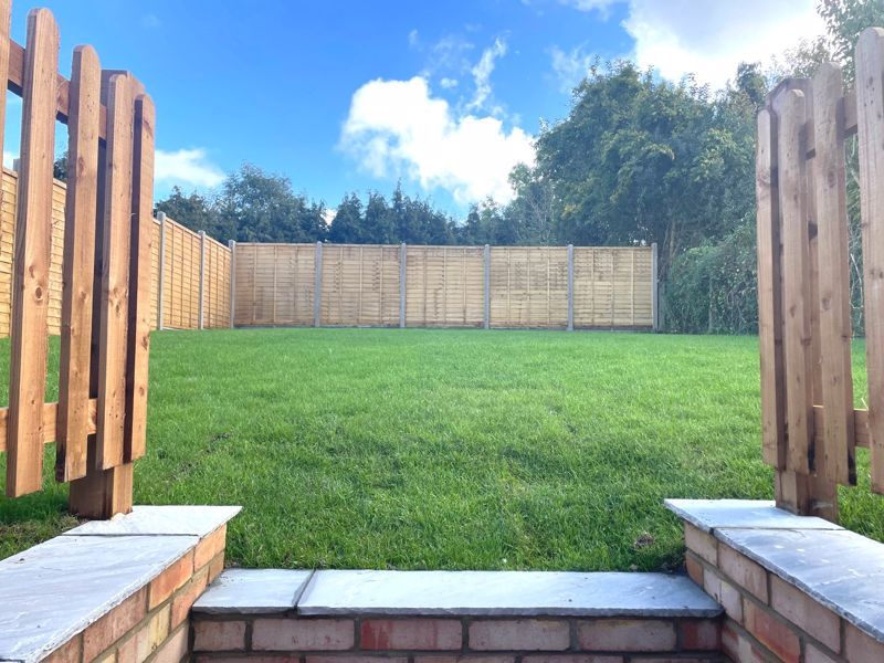 Property photo 3 of 16 Photo 9