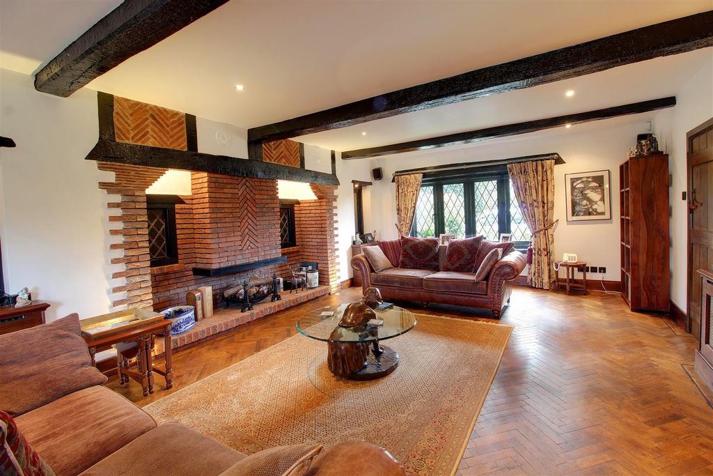 Additional image 12 of 4 bed detached house for saleBrookmans Avenue, Brookmans Park AL9