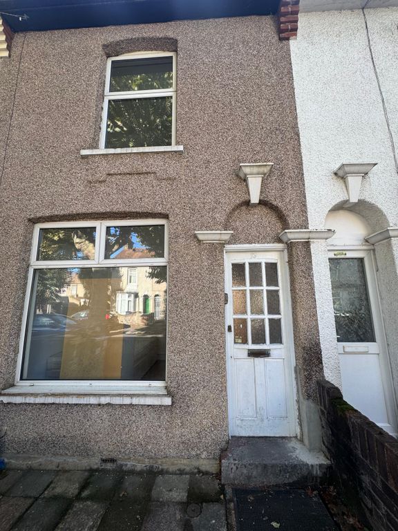Property photo 2 of 17