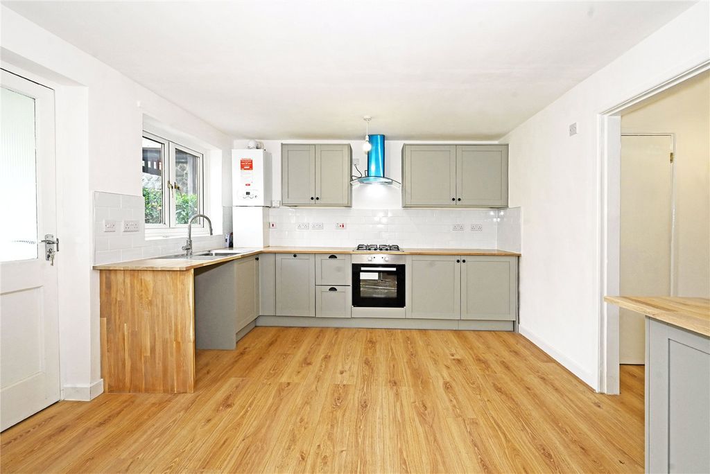 Additional image 4 of 3 bed detached house for saleTremont Court, Tremont Road, Llandrindod Wells, Powys LD1