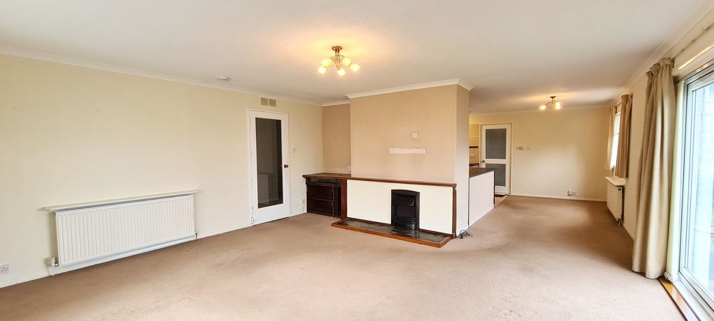 Property photo 3 of 24