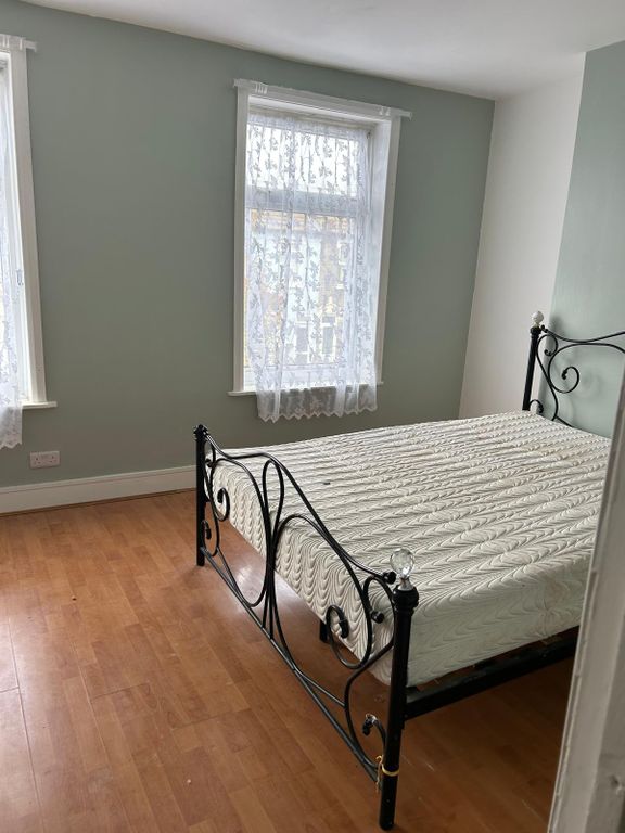 Property photo 2 of 13 Gallery