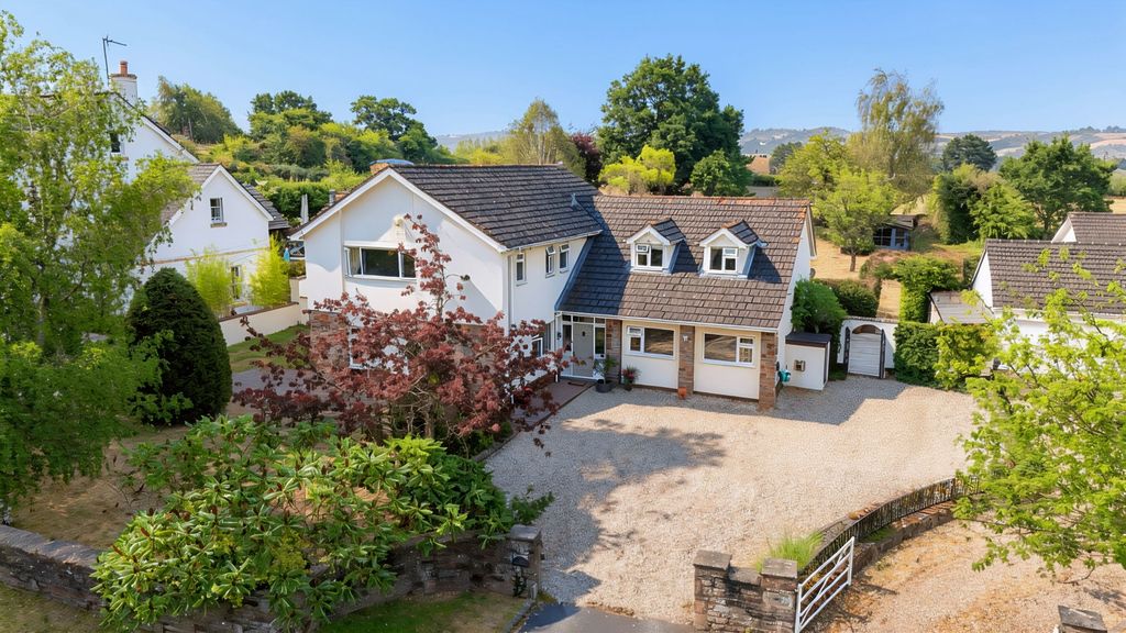 Property photo 1 of 71