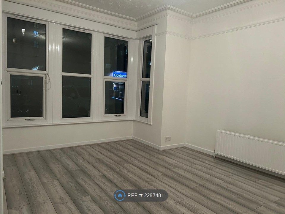Property photo 3 of 12 Bedroom 1