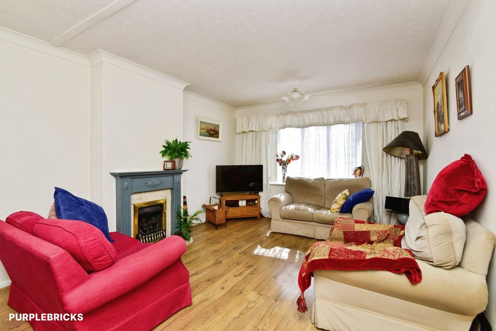 Property photo 1 of 23