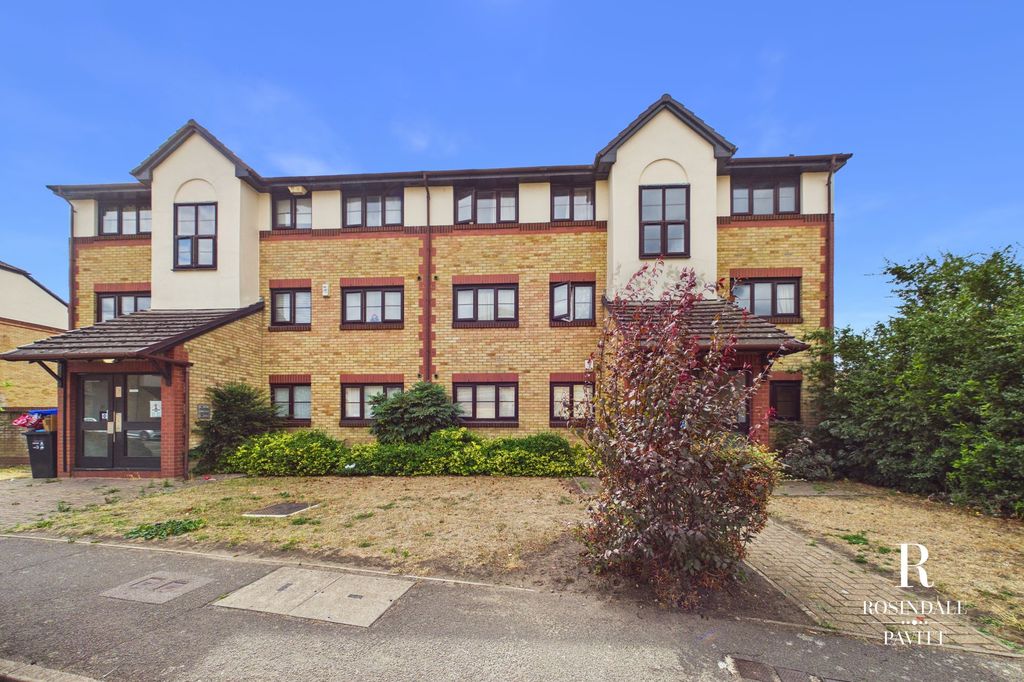 Property photo 1 of 15