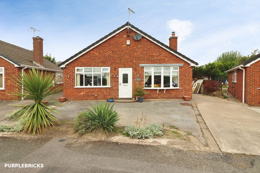 Property photo 1 of 27