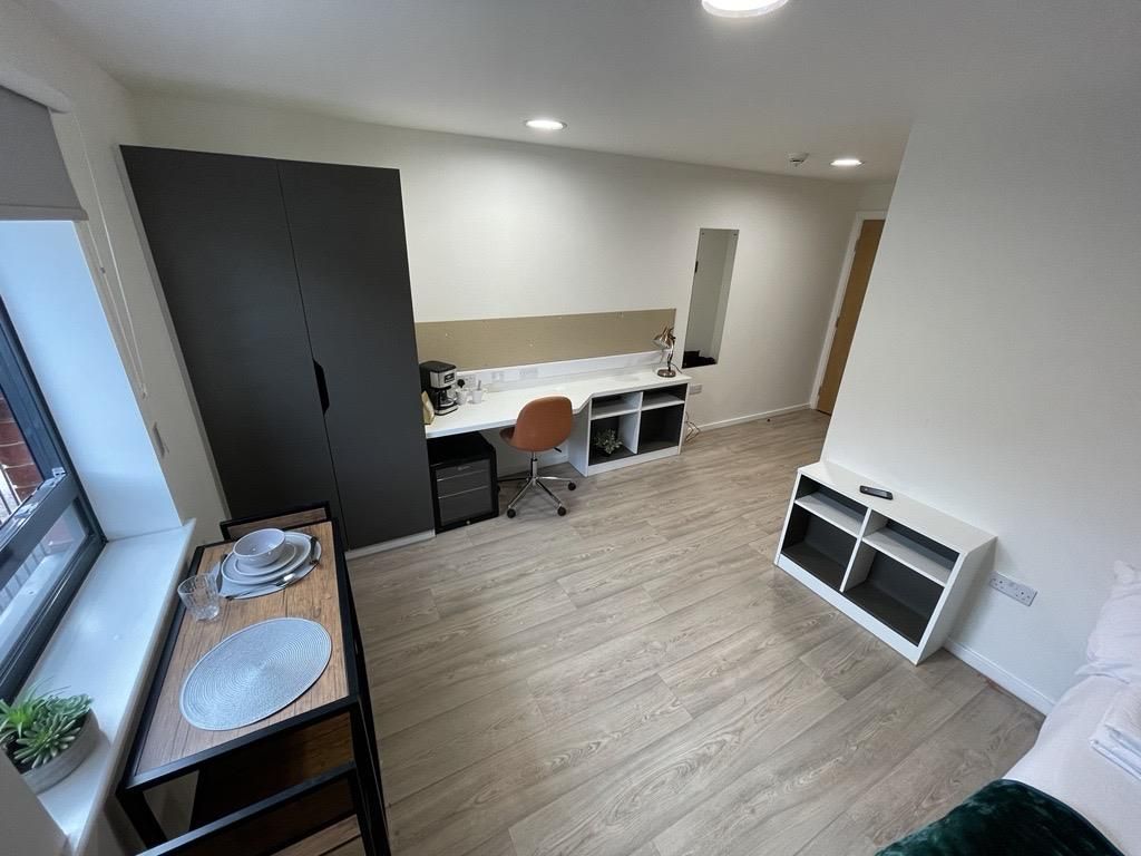 Property photo 1 of 28