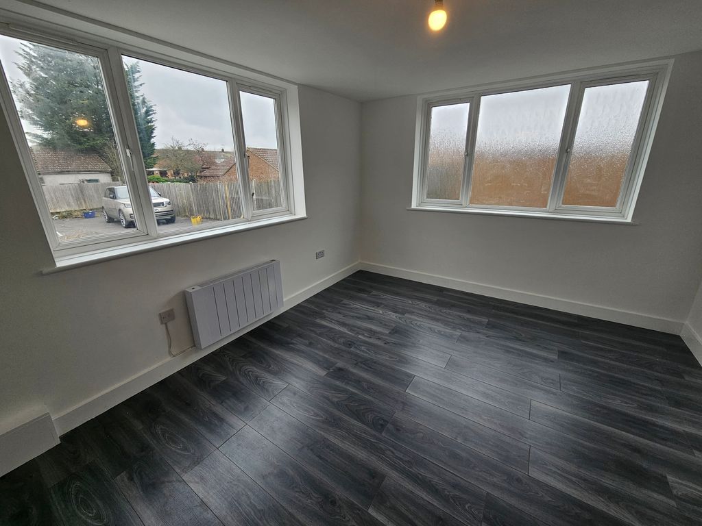 Property photo 2 of 4