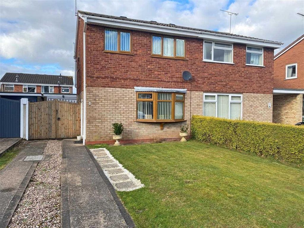 Property photo 1 of 11