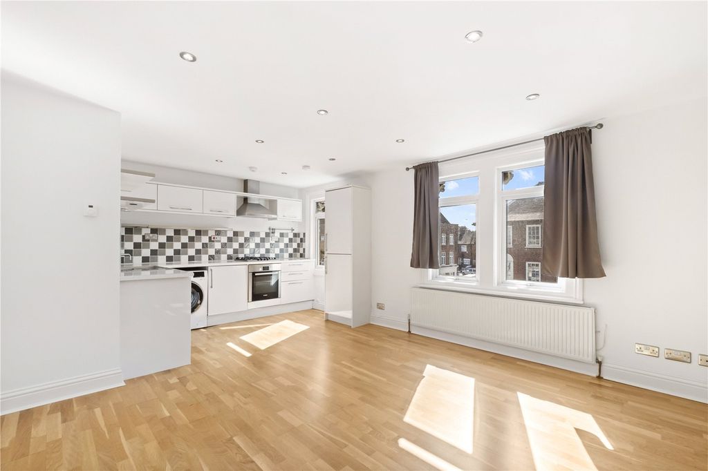 Property photo 1 of 7 Picture No. 06