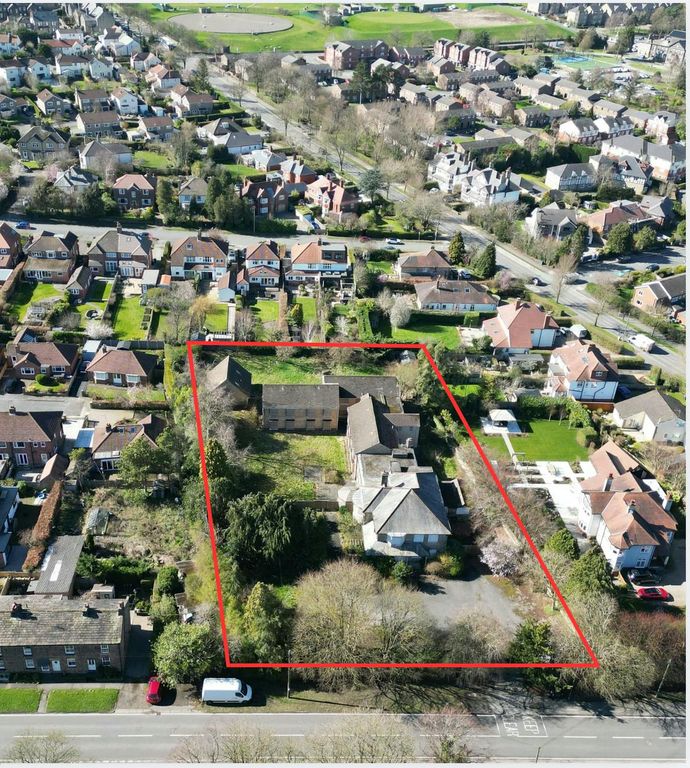 Property photo 1 of 9 Front Photo Red Line Boundary.Png