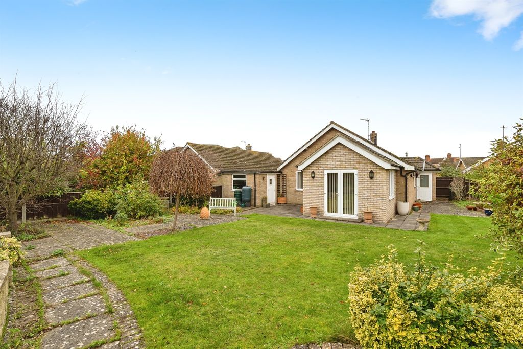 Property photo 3 of 16