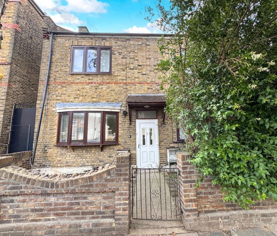 Property photo 1 of 11