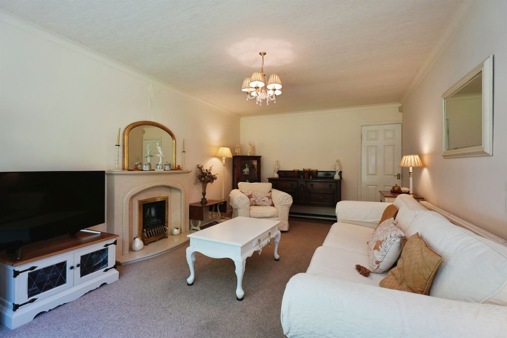 Property photo 2 of 22