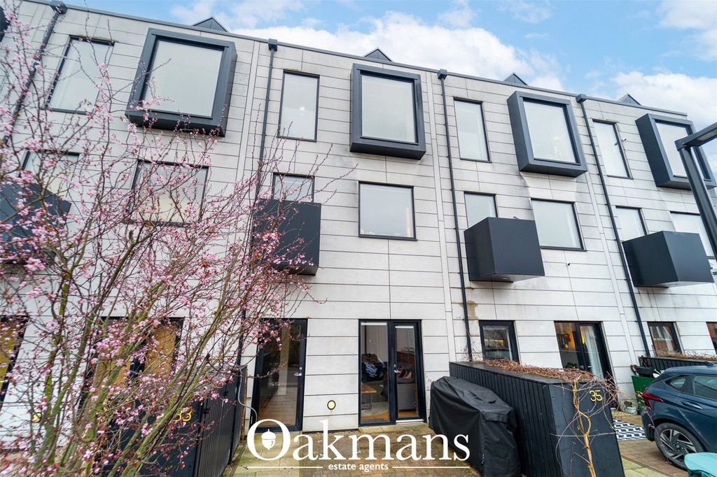 Property photo 1 of 40 Picture No. 44