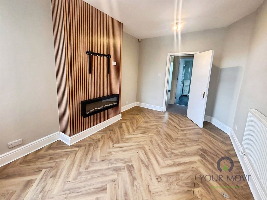 Property photo 2 of 11 Picture No. 25