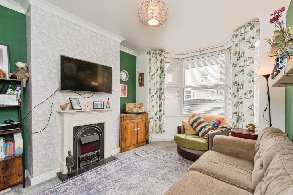 Property photo 2 of 13