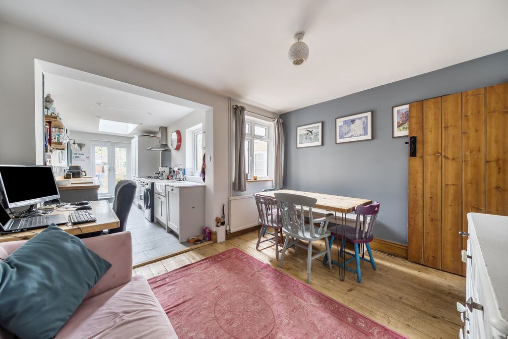 Property photo 3 of 19 Picture 3