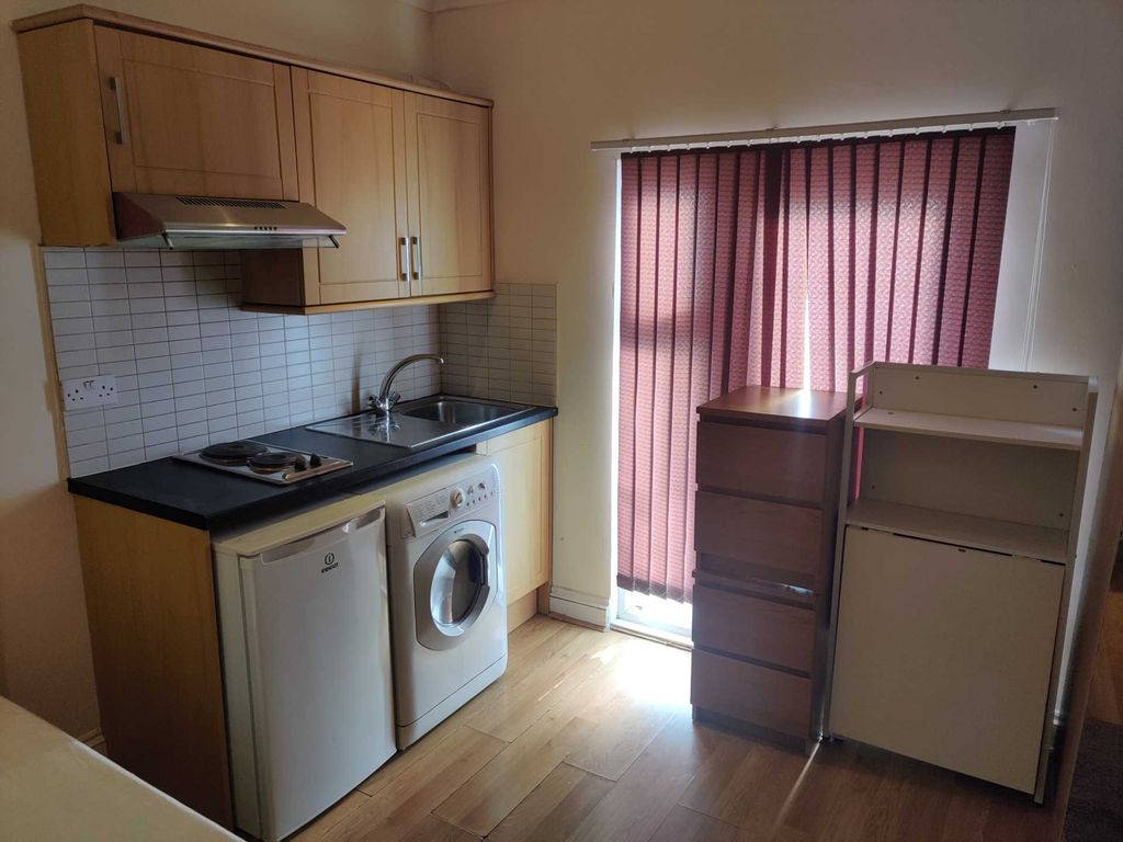 Property photo 1 of 4