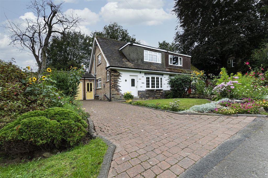 Property photo 1 of 35