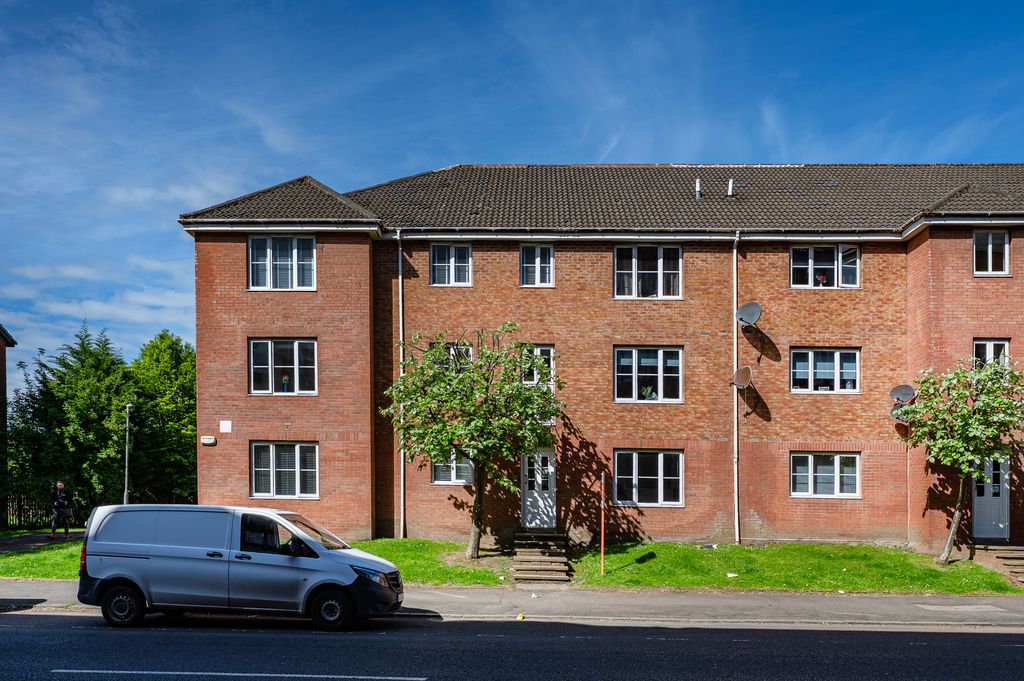Property photo 1 of 18