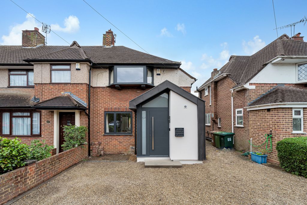 Property photo 1 of 15 Queens Walk Front New