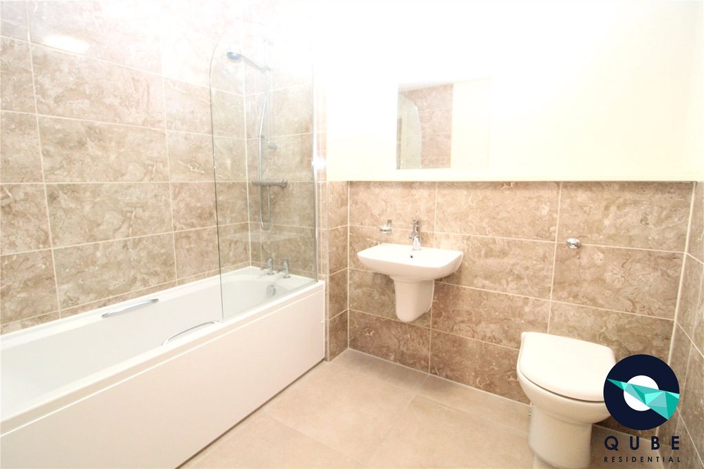 Property photo 3 of 10 Picture No. 14