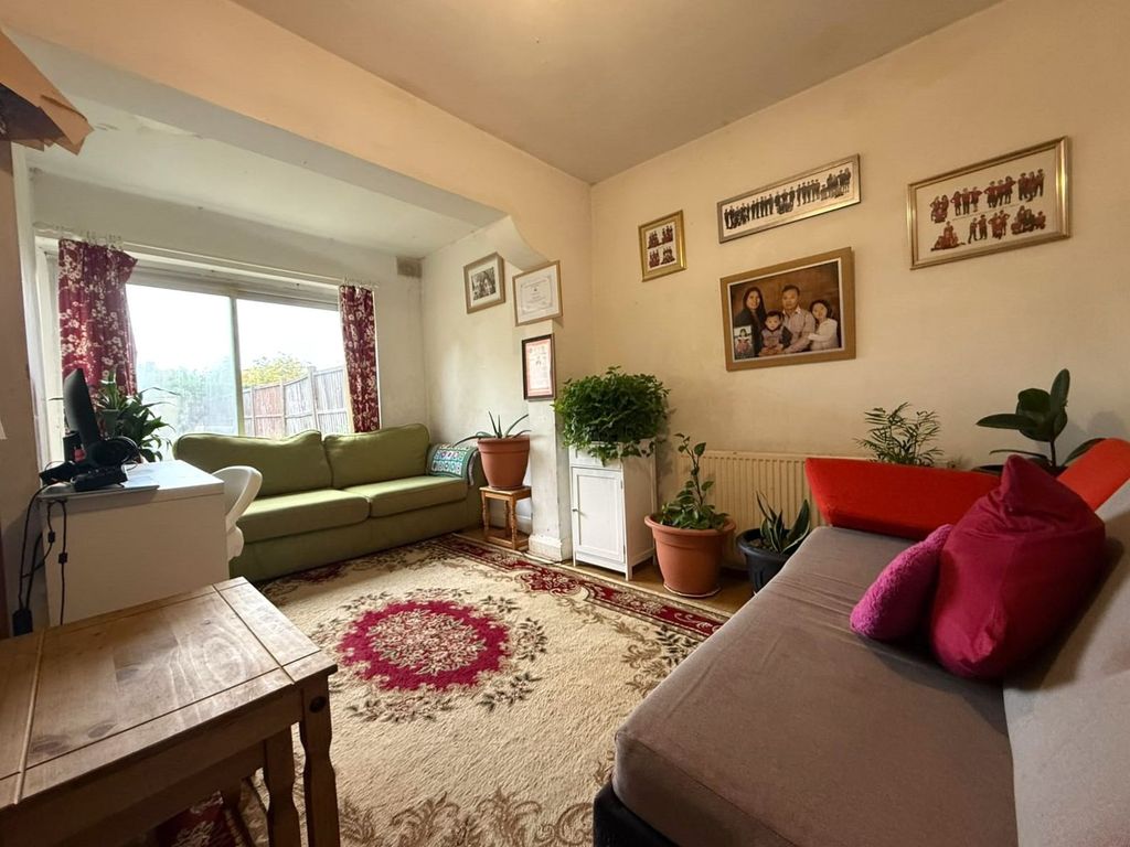 Property photo 2 of 9 Gallery