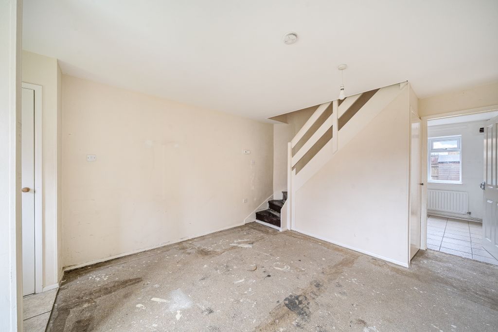 Property photo 2 of 13 15382217