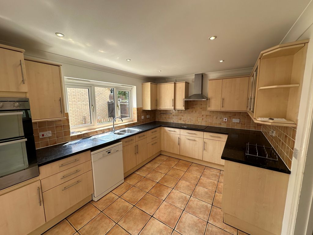 Property photo 2 of 14 View