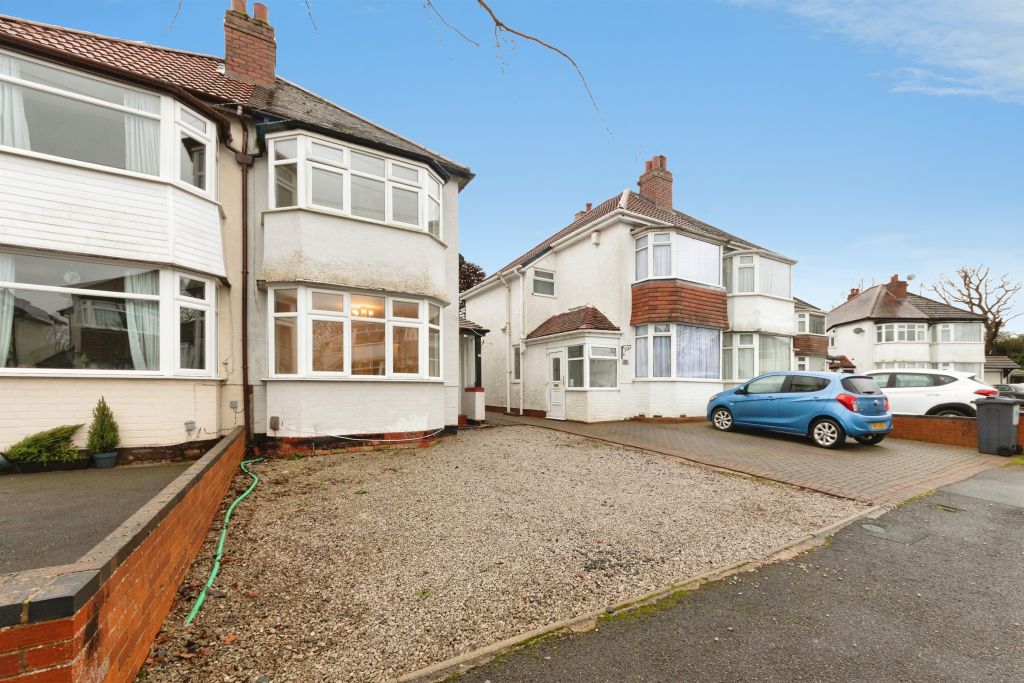 Property photo 2 of 25