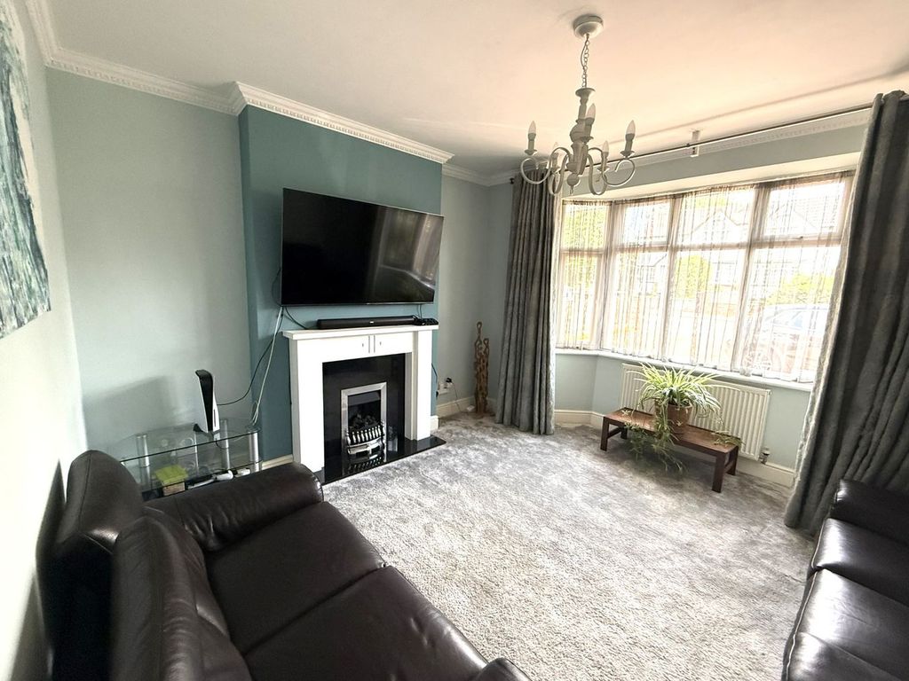 Property photo 3 of 22
