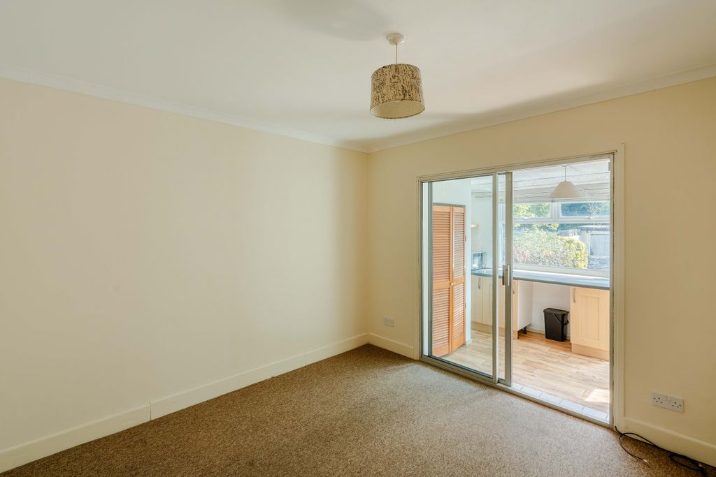 Property photo 2 of 19 13