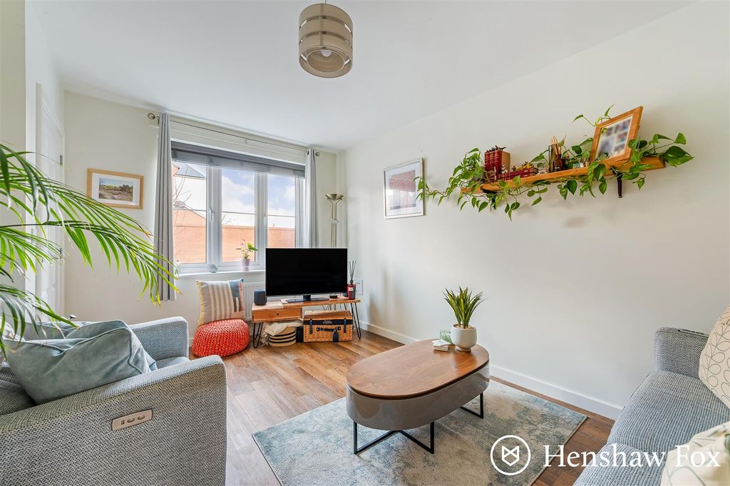 Property photo 3 of 14 Ph10_6362946 - Copy.Jpg