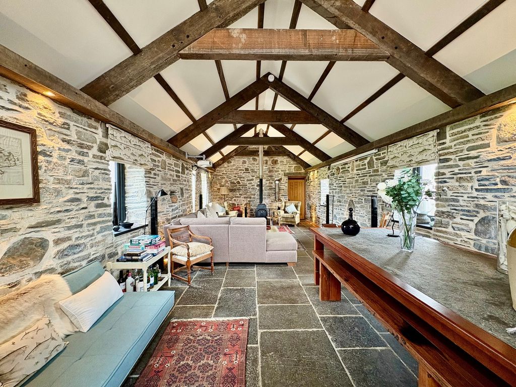 Property photo 3 of 27 Not Specified