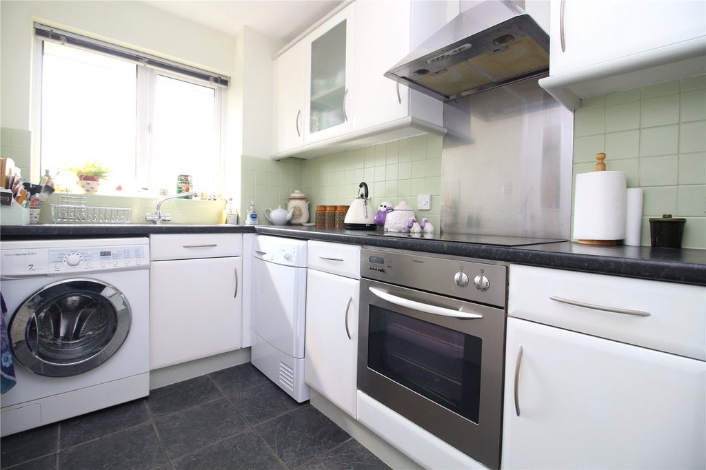 Property photo 3 of 10 Picture No. 04